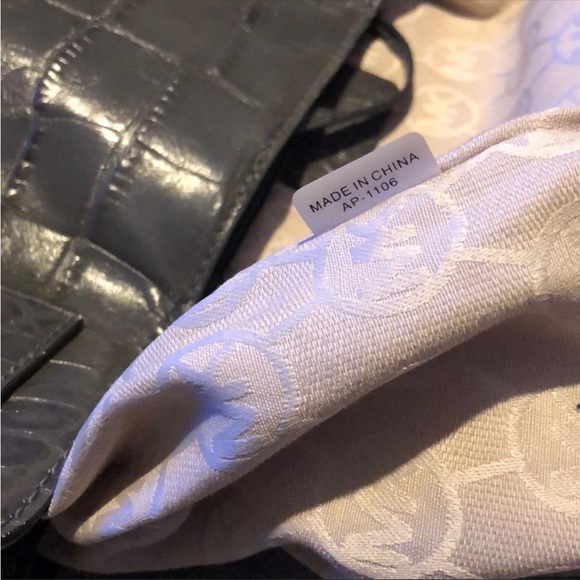 Michael Kors Hamilton North South Tote - Picture 2 of 11